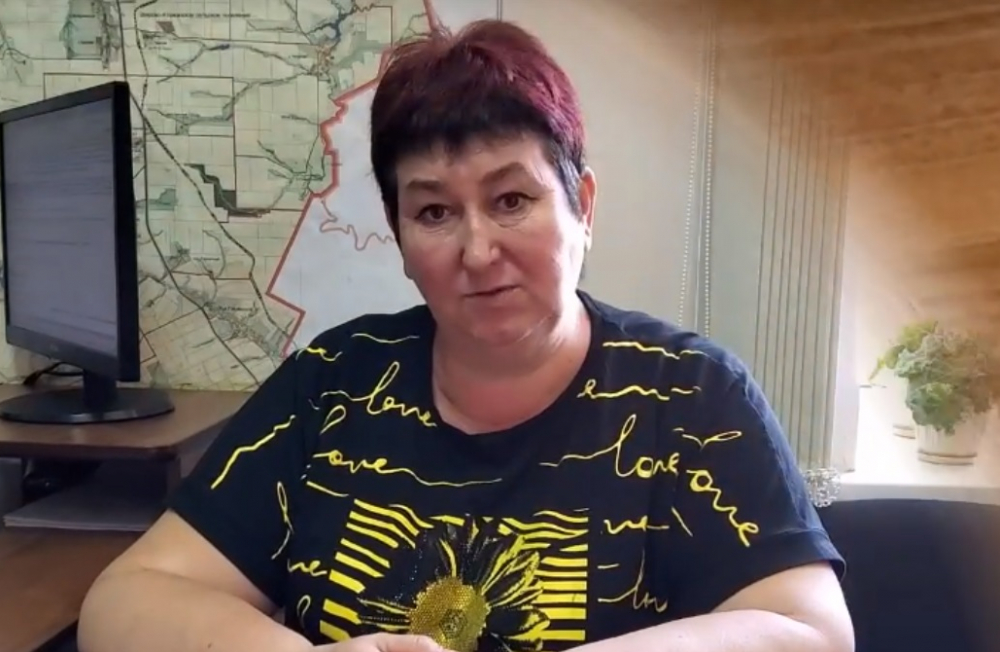 Как платят за воду «забывчивые» абоненты Морозовского района, пояснила на видео исполняющая обязанности директора управления водно-коммунального хозяйства