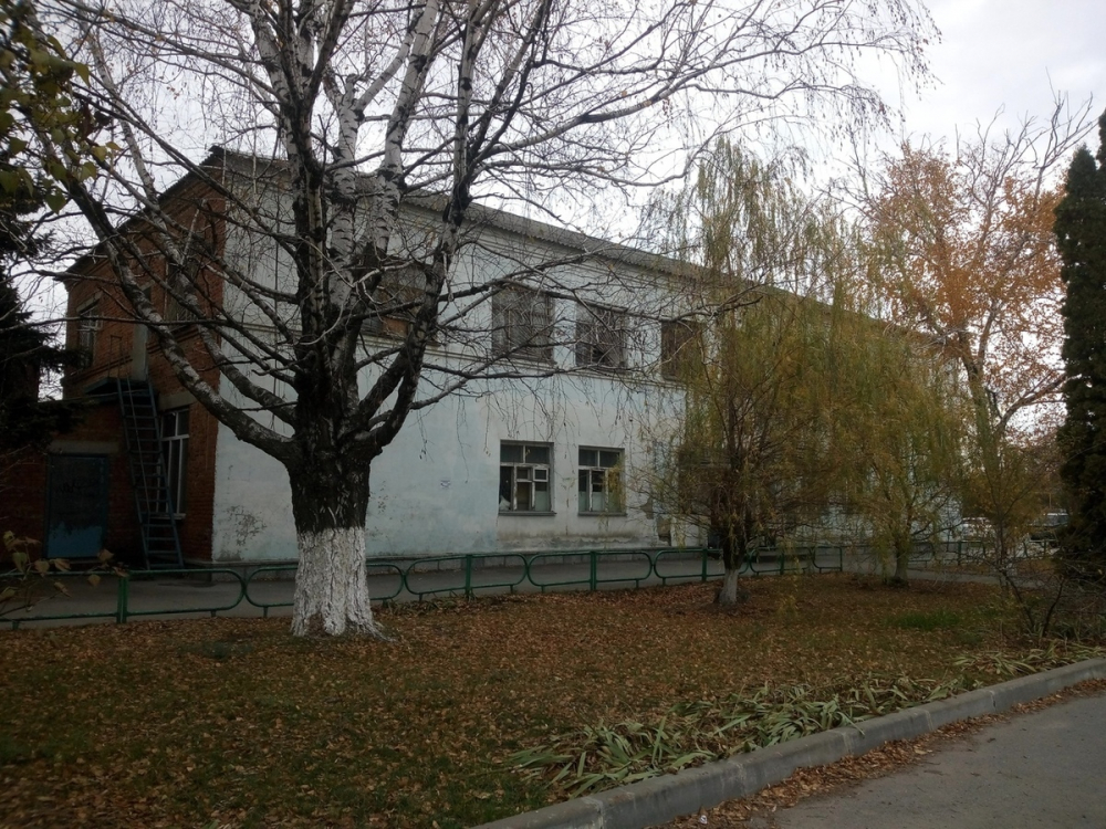 Здание бывшей налоговой Морозовска осталось в муниципальной собственности из-за отсутствия покупателей