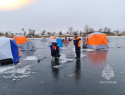 Двое жителей Морозовского района провалились под лед в Волгодонске