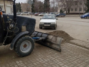 В Морозовске стартовала уборка тротуаров