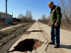 После жалобы жителя и вмешательства прокуратуры в Морозовске отремонтировали разбитую дорогу