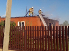 Мужчина обгорел в пожаре и лишился дома в хуторе Чекалов 