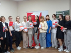 Подросткам в Морозовске торжественно вручили паспорта в рамках всероссийской акции «Мы - граждане России»