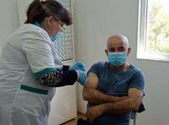 2150 человек сделали прививку от коронавируса в Морозовском районе