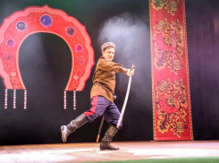 Сотни зрителей пришли на концерт ансамбля «Славница»