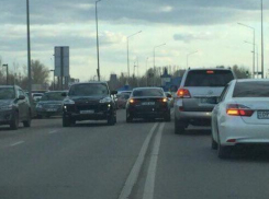 Если вместе с вами в автомобиле находится ребенок, откажитесь от обгона, - сотрудники ГИБДД морозовчанам