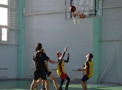 Команда военнослужащих «СКА» оказалась лучшей в по стритболу в Морозовском районе