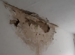 Ремонт в подъезде по адресу Ворошилова, 195 запланирован во втором квартале 2023 года, - администрация Морозовского районе 