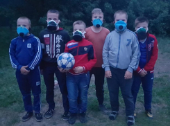 Дети в респираторах играли в Морозовске из-за дымящей свалки