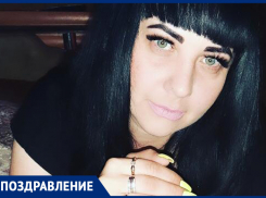 Становиться все милей пожелала имениннице Анне Андреевой ее подруга