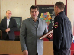Начальник полиции Морозовска Игорь Терешенко раскрыл секреты «высшего пилотажа» сыщиков и поздравил их с профессиональным праздником
