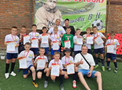ФК «УНР-Каменка» (СШ) одержал уверенную победу на турнире памяти Вадима Кондрашова в Волгодонске