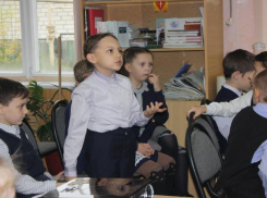 Сказку «Репка» детям вспомнили как проявление согласия и единства Морозовска 