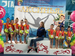 Серебро и бронза: гимнастики из Морозовска вновь оказались на пьедестале почета
