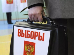Первого человека уже включили в Морозовске в список избирателей по месту нахождения на выборах президента