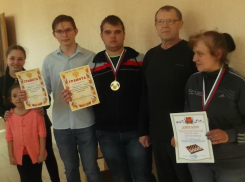 Победителями личного первенства по шахматам в Морозовске стали Екатерина Волошина и Денис Кулешов