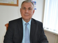 Глава администрации Морозовского района поздравил всех причастных с Днем защитника Отечества 