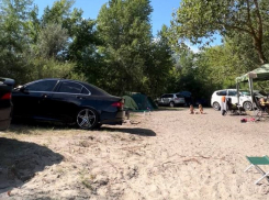 Подъехать на машине к водоемам теперь запрещено в Морозовском районе