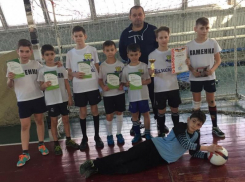 Очередной успех «Каменки»: морозовчане обыграли гостей со счетом 5:2