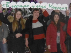 «В гостях у деда Мороза»: в станице Вольно-Донской прошла веселая игровая программа