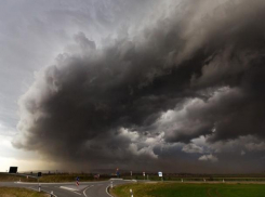 Гроза с сильным ветром и градом может обрушиться на Морозовск уже 3 июля