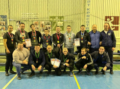 Победителем первенства района по мини-футболу стала команда Морозовского городского поселения