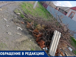 Во дворе невозможно находиться из-за запаха! - морозовчанка о свалке мусора около ее дома на улице Чернышевского