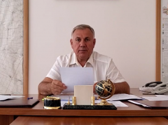 Глава администрации Морозовского района написал обращение на имя губернатора Ростовской области по поводу расчистки реки Быстрая