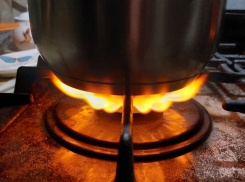 Морозовчане жалуются на красный огонь в газовых плитах