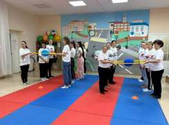 В детском саду «Жемчужинка» педагоги сразились с родителями в быстроте и ловкости