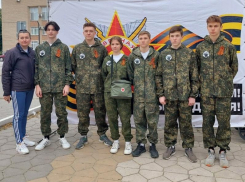 Победителем военно-спортивной игры «На рубеже» в Морозовске в честь Дня Победы стала команда школы №3