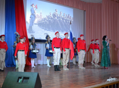 Три ярких патриотических концерта к Дню защитника Отечества прошли в доме офицеров в Морозовске