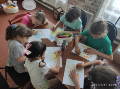 «День Солнца»: детям в Вишневском сельском клубе рассказали о звезде, которая дарит тепло всему живому