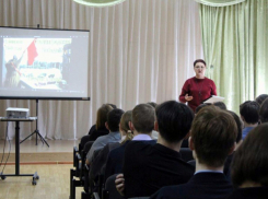 Морозовск чтит героев Сталинградской битвы