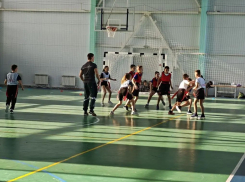 В Морозовском районе определили чемпионов по тэг-регби