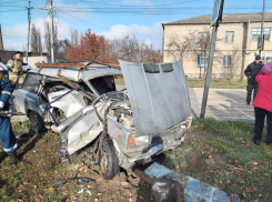 Три автомобиля столкнулись в Морозовске на улице Ворошилова