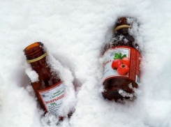 Продажу непищевой спиртосодержащей продукции в Морозовске приостановили из-за смерти 76 человек в Иркутске