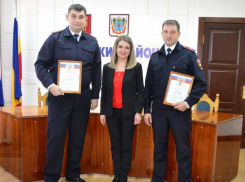 Участковых уполномоченных в Морозовске поздравили с профессиональным праздником