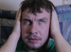 Громкий секс за стеной вывел соседа из себя