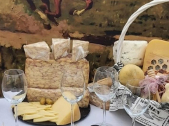 Гран при у Морозовского района: Уникальный сыр Таубеевский из Морозовска высоко оценили на конкурсе региональных брендов