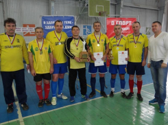 Победителями турнира по мини-футболу памяти Василия Бугаенко в Морозовске на этот раз стали футболисты Семикаракорского района