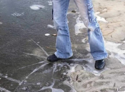 Морозовчан предупредили: выход на лед сейчас особенно опасен для жизни