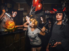 Клоун «ОНО», Харли Квин и другие «злодейские» персонажи собрались на Хэллоуин в Морозовске