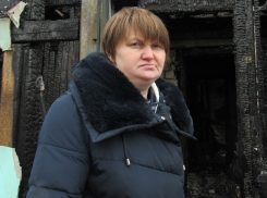 После пожара у семьи Мельниковых в Морозовске остался только пылесос и гуси - остальное сгорело или пришло в полную негодность