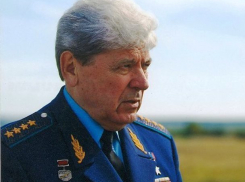 Умер родившийся в Морозовске 79-летний летчик-испытатель 