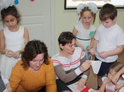 Фронтовые письма-треугольники сложили дети на уроке мужества в Морозовске