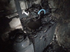 Пожар на улице Пушкина в Морозовске случился днем 17 января