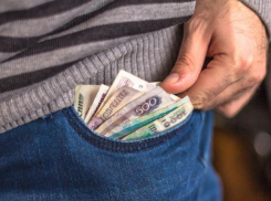 Похищение денег из кассы в магазине совершил морозовчанин, но в чужом городе