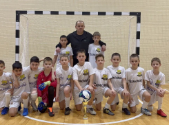 Юные футболисты из «Каменки» рвут область
