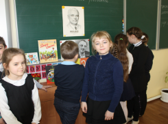 Читательскую конференцию «Любимых детских книг творец» провели в детском отделе библиотеки в Морозовске